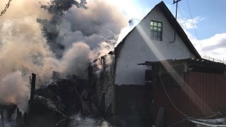 На Сокальщині рятувальники ліквідували пожежу в літній кухні