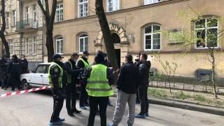 Поліція затримала двох вбивць, які застрелили 49-річного чоловіка у центрі Львова