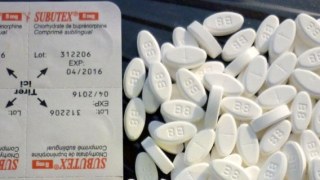 Львівські поліцейські затримали наркодилерів із 600 дозами таблеток