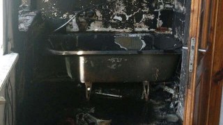 На Яворівщині рятувальники врятували з пожежі власника будинку