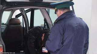 Два працівники Львівської митниці оштрафовані за адмінпорушення