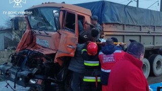 На Золочівщині у ДТП постраждав водій вантажівки