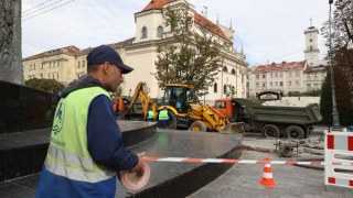 Понад 20 вулиць у центрі Львова до кінця дня залишаться без води