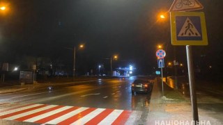 У Львові водій Mazda збив дівчину на пішохідному переході
