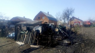 На Перемишлянщині через пожежу в дерев'яній будівлі загину чоловік