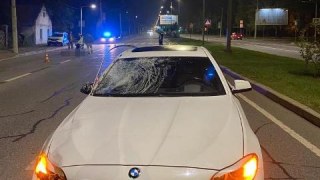У Львові на пішохідному переході водій легковика насмерть збив чоловіка