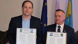 Оброшинська тергромада підписала угоду про співпрацю з польською гміною