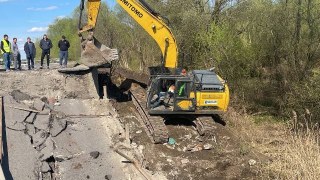 Відповідальність за руйнування моста Львів-Луцьк переклали на водіїв вантажівок