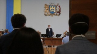 Сесію Львівської міськради перенесли через виявлення Covid-19 у депутатів та чиновників