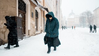 Львівські комунальники підготували граблі для наглої зими