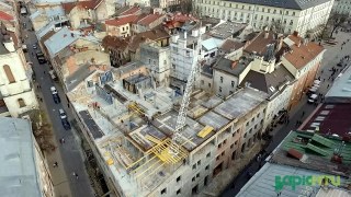 У центрі Львова під час роботи постраждав будівельник