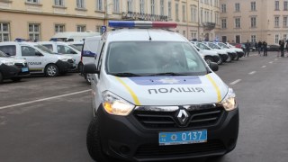 Українська поліція отримає 650 нових гібридних автівок