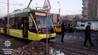 Сихівський трамвай вперше потрапив у ДТП