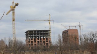 У Львові під час демонтажу впав баштовий кран