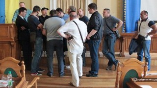 Львівська міська рада взяла позачерговий тайм-аут