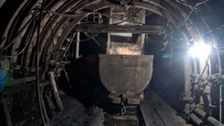 Гірничі роботи зупинені на шахті "Зарічна" через аварійну ситуацію