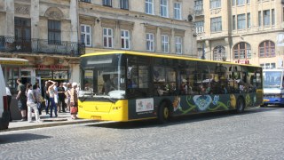 Нова транспортна схема у Львові дозволила довезти вболівальників на стадіон