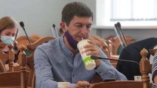 Фіолетовий фоп Веремчук стоїть на варті фермерського руху