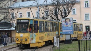 На Новий рік у Львові продовжили курсування трьох трамваїв