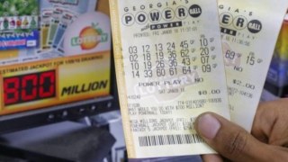 У Львові обікрали пункт розповсюдження лотерей на 11 000 грн