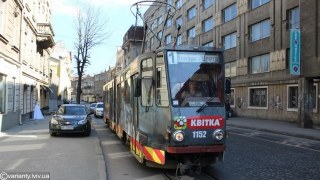 Міськрада планує закупити 10 трамваїв та 100 автобусів за кошти ЄІБ