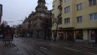 У Львові бетоновоз збив людину на пішохідному переході