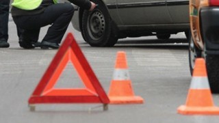 На Перемишлянщині авто в'їхало у електроопору: постраждала людина