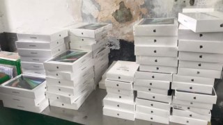 На кордоні з Польщею прикордонники виявили контрабанду понад 700 IPhone та ноутбуків