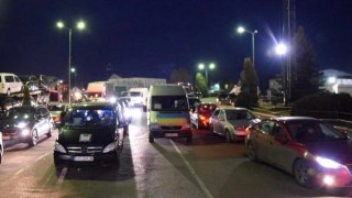 На кордоні з Польщею – черги з 140 авто та 35 автобусів