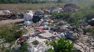 На території чотирьох ОТГ Львівщини виявили шість звалищ побутових відходів та автомобільних шин