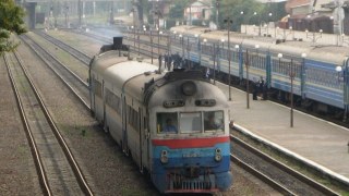 На Рідзво Львівська залізниця скасує деякі приміські поїзди