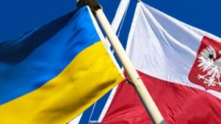 У польському консуляті у Львові неможливо отримати візу в розумних термінах, ? польські ЗМІ