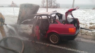 На Пустомитівщині вщент згоріла іномарка Audi
