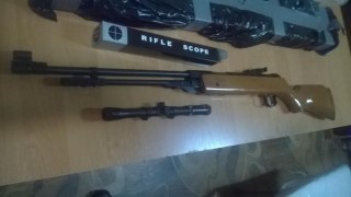 В Устилузі у двох українців виявили зброю