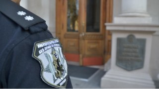 Правоохоронці не виявили вибухівки на вокзалі та обладміністрації у Львові