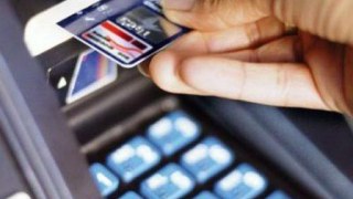 Банкомати Приватбанку знову обслуговують картки всіх банків