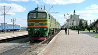 Потяг з найдовшим маршрутом в Україні планують відмінити