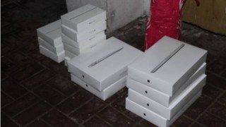 На Львівщині прикордонники вилучили продукцію Apple вартістю 330 тисяч