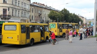 На дороги Львова не виїхало 218 маршруток