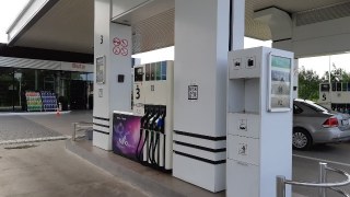 Мінекономіки у грудні зобов'язало АЗС дещо зменшити ціни на бензин