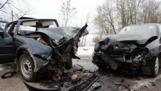 Двоє людей загинули та дев’ятеро – отримали тілесні ушкодження внаслідок ДТП на Львівщині