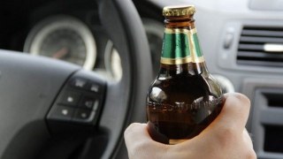 На Львівщині спіймали водія, рівень алкоголю у крові якого перевищував норму у 15 разів