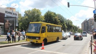 У Львові через ДТП маршруток перевірили всіх перевізників