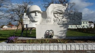 У шести селах Стрийської ОТГ демонтують пам'ятники радянським солдатам