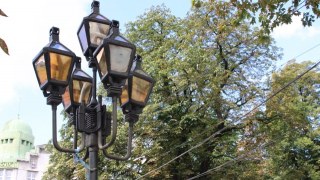 Мешканцям 11 вулиць Львова вимкнули світло