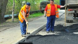 У 2013 році на Львівщині ремонтуватимуть 93 автодороги місцевого значення