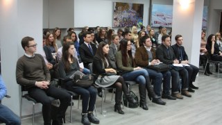 «Батьківщина Молода» оголошує відбір учасників на ІІ Всеукраїнську «Школу політичного успіху»