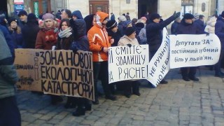 Активісти заблокували сесію Львівської міськради