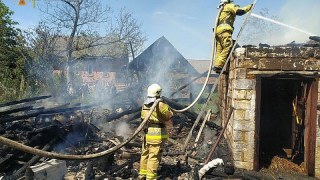 На Стрийщині вогонь вщент знищив будівлю