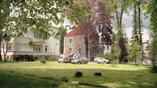 Замок Лева зобов'язали віддати готель Львівській облраді